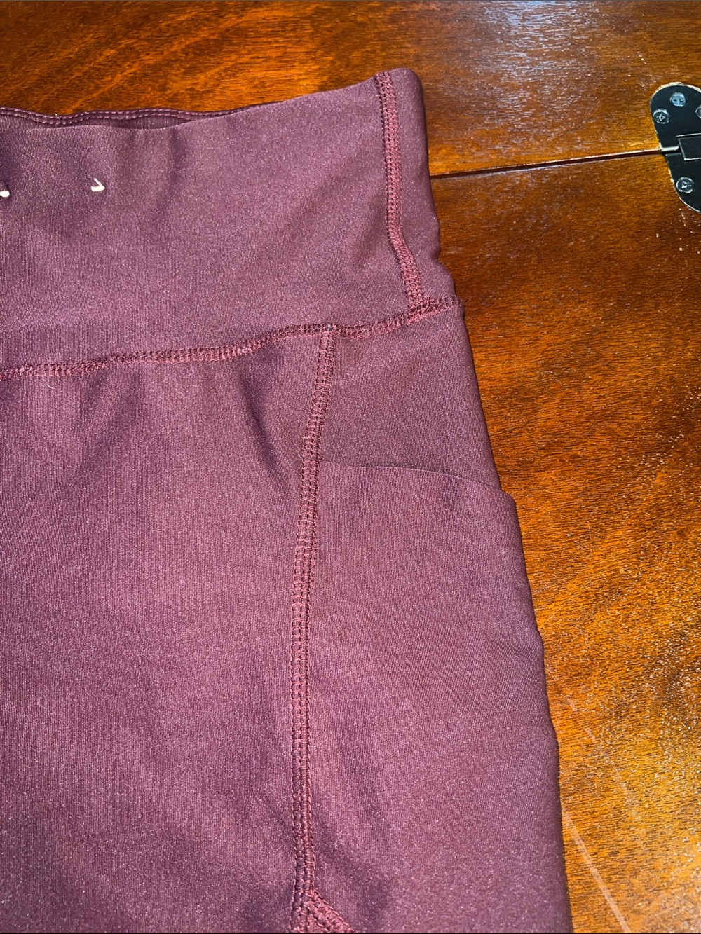 Xersion 7/8 Ankle quick-dri Leggings in Burgundy - Picture 3 of 6